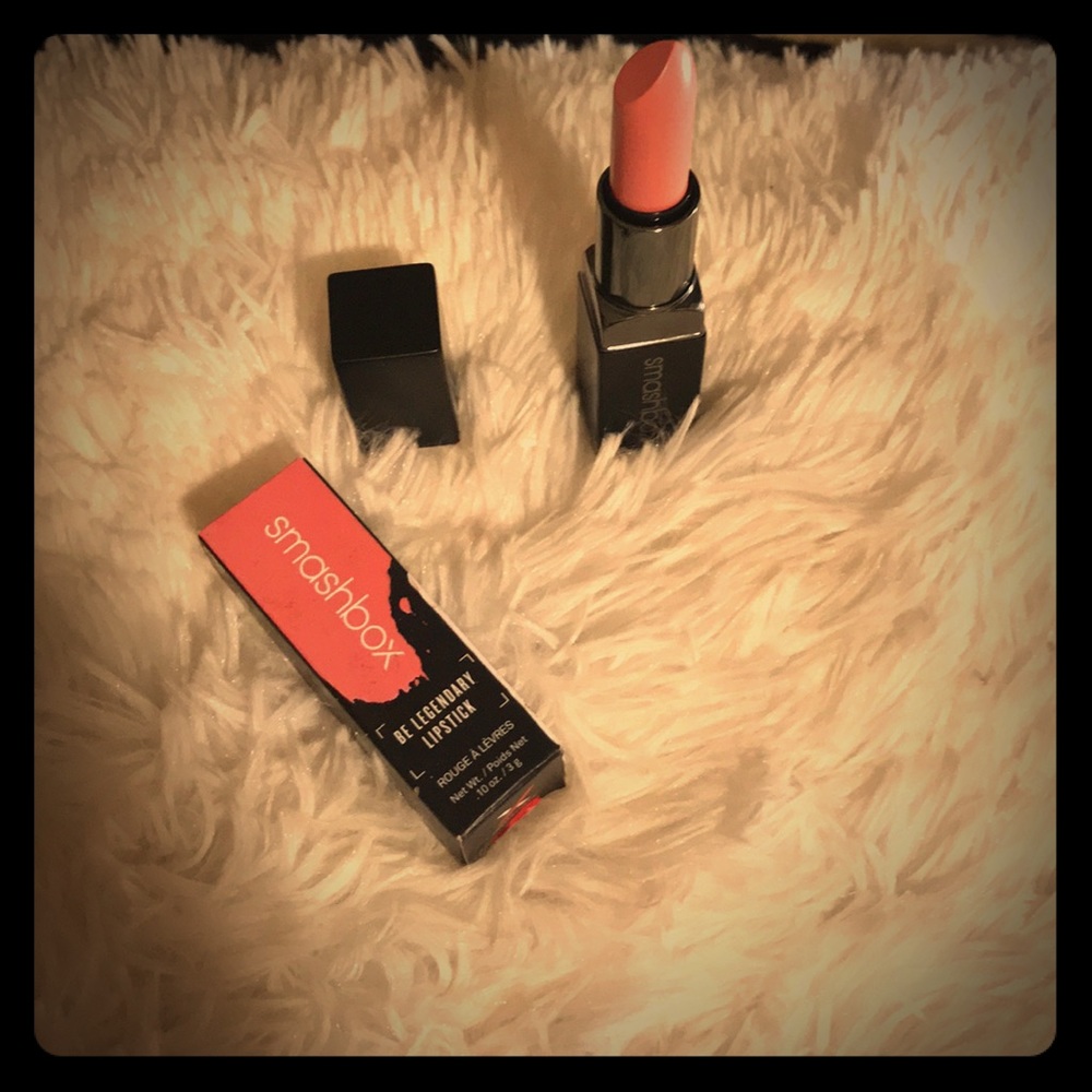 Smashbox Be Legendary lipstick in Rookie